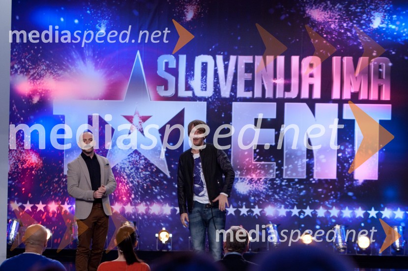 Jože Robežnik, voditelj; Matej Puc, voditeljSlovenija ima talent, šesta avdicija