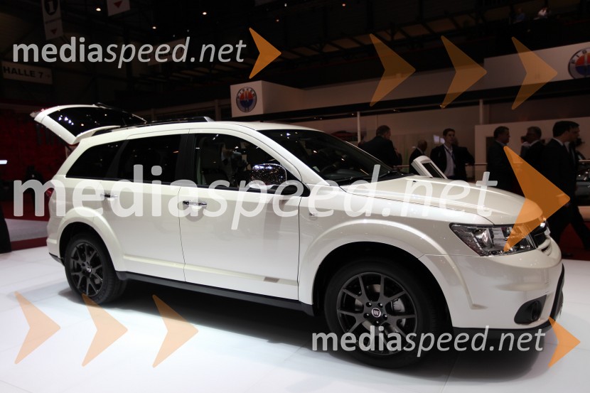 Fiat Freemont AWDA - G, novosti po znamkah na avto salonu Ženeva 2013