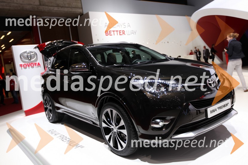 Toyota RAV4 PremiumR - Z, novosti po znamkah na avto salonu Ženeva 2013