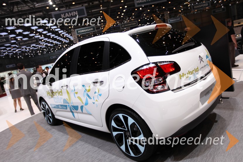 Citroen Hybrid AirA - G, novosti po znamkah na avto salonu Ženeva 2013