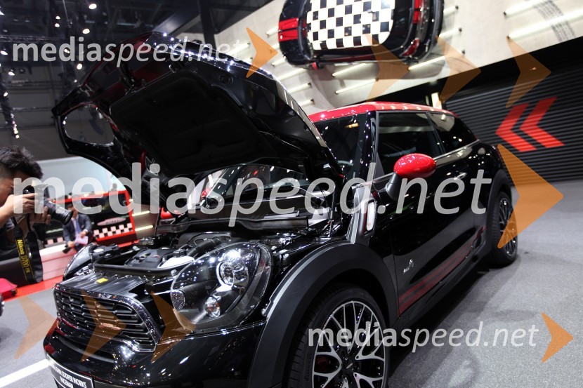 MINI John Cooper Works Paceman H - Q, novosti po znamkah na avto salonu Ženeva 2013