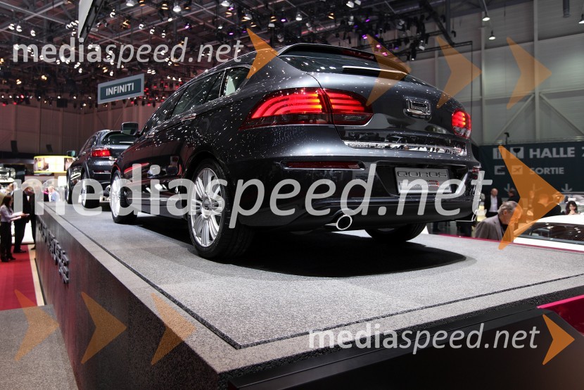 Qoros 3sedanR - Z, novosti po znamkah na avto salonu Ženeva 2013