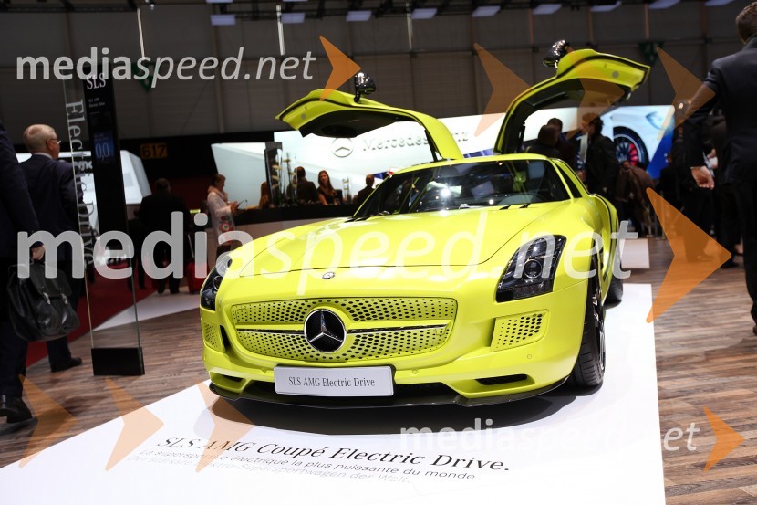 Mercedes Benz SLS AMG Electric DriveH - Q, novosti po znamkah na avto salonu Ženeva 2013
