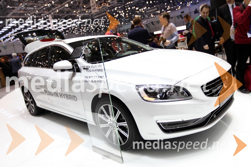 Volvo V60R - Z, novosti po znamkah na avto salonu Ženeva 2013