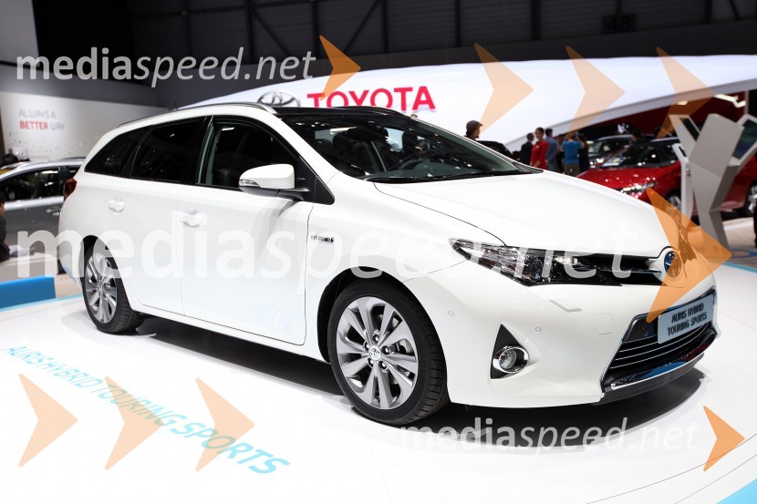 Toyota Auris Hybrid Tourning SportsR - Z, novosti po znamkah na avto salonu Ženeva 2013