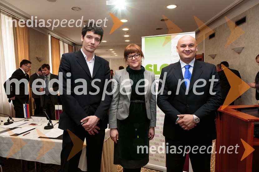 Seif-a Aldin Salemeh, generalni tajnik Hrvaškega Katarskega združenja; Tatjana Novak, predsednica SLOQA; Goran Đukanović, predsednik Črnogorskega-Bližnjevzhodnega-Katarskega združenja prijateljstvaPredstavitev Slovensko Katarskega združenja