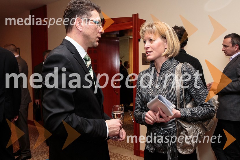 Milan Susman, sekcija za GCC; Simona Susman, direktorica Evelon&nbsp;Predstavitev Slovensko Katarskega združenja