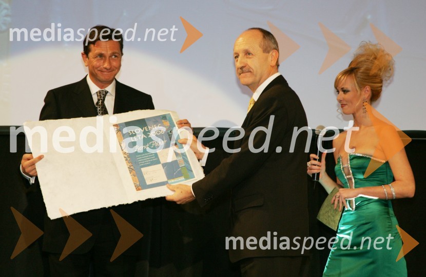 Borut Pahor, evroposlanec in Slovenec leta 2006, Branko Pavlin, predsednik uprave časopisne družbe Dnevnik in Pia Pustovrh, voditeljica prireditveSlovenec leta 2006