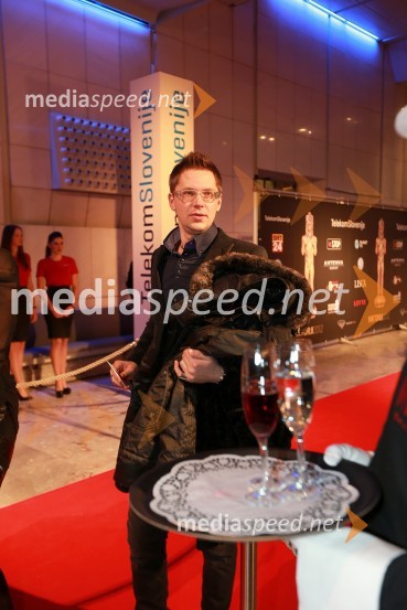 Primož Goričnik, Agencija ŠpikViktorji 2012, rdeča preproga in druženje pred dvorano