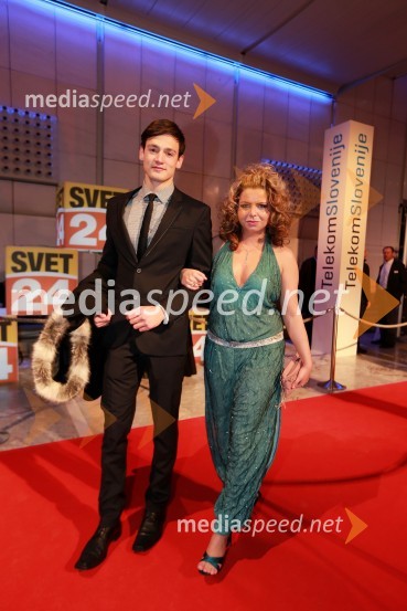 Renej Segulin, maneken; Neisha, glasbenicaViktorji 2012, rdeča preproga in druženje pred dvorano