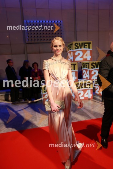 Lana Mahnič Jekoš, miss Slovenije 2011Viktorji 2012, rdeča preproga in druženje pred dvorano