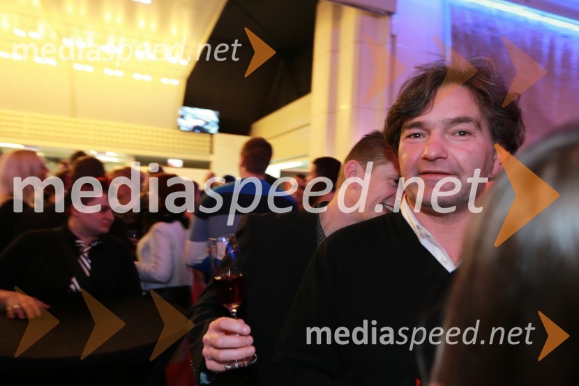 Viktorji 2012, rdeča preproga in druženje pred dvorano