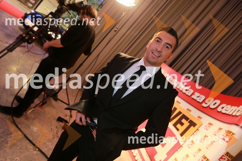 Marko Potrč, voditeljViktorji 2012, rdeča preproga in druženje pred dvorano