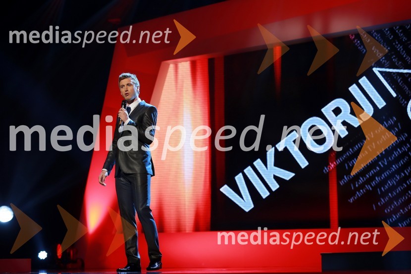 Denis Avdić, moderatorViktorji 2012, podelitev nagrad