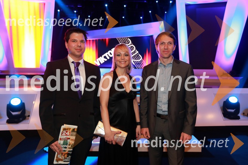 Igor Klun, namestnik direktorja Skupina Krater – Krater Media; Tanja Škarjot, izvršna urednica uredništev Krater media; Gregor Repič, izvršni direktor Skupine KraterViktorji 2012, podelitev nagrad