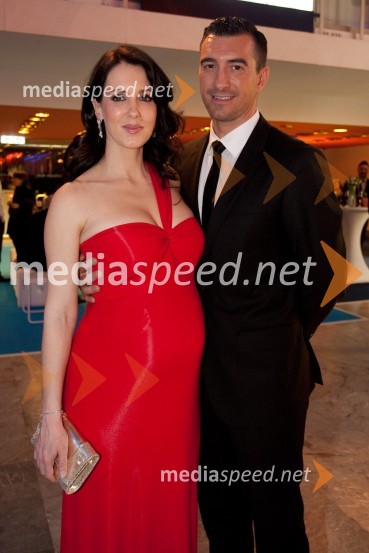 Lili Žagar, voditeljica; Marko Potrč, voditeljViktorji 2012, zabava po podelitvi