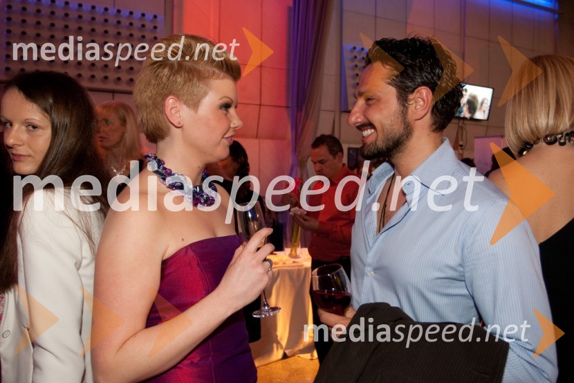 Eva Cimbola; Jernej Tozon, član skupine ČukiViktorji 2012, zabava po podelitvi