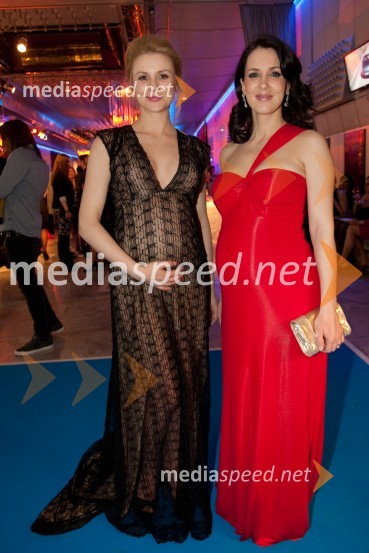 Iva Krajnc, igralka; Lili Žagar, voditeljicaViktorji 2012, zabava po podelitvi