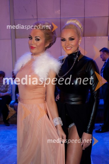 Katarina Benček, Diamantke; Doroteja Premužič, DiamantkeViktorji 2012, rdeča preproga in druženje pred dvorano