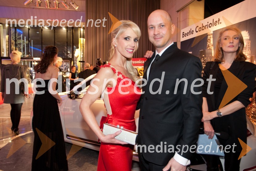 Janja Zupan, Miss Slovenije 1994; soprog Igor GajičViktorji 2012, rdeča preproga in druženje pred dvorano