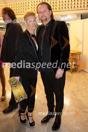 Petra; Miki Vlahkovič, VIctoryViktorji 2012, rdeča preproga in druženje pred dvorano