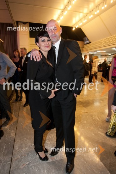 Doris; Jože Činč, član skupine D'kwaschen RetashyViktorji 2012, rdeča preproga in druženje pred dvorano