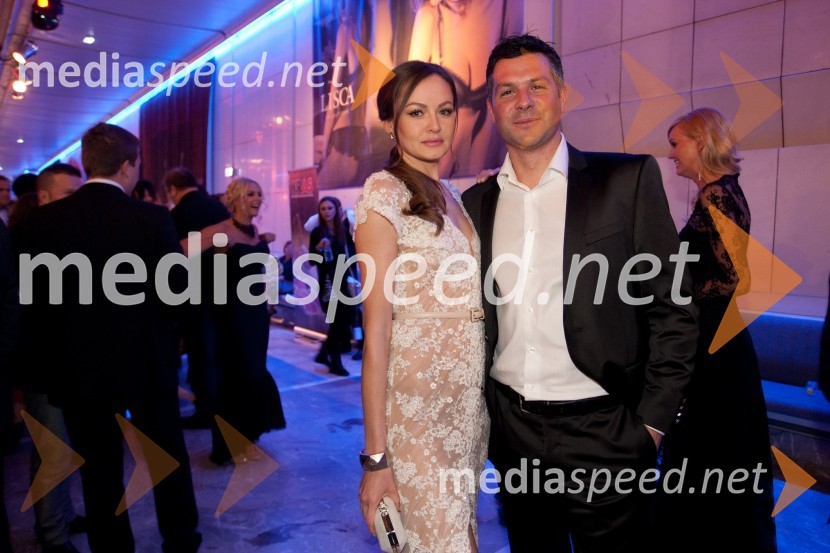 Iryna Osypenko Nemec, manekenka; Matjaž Nemec, kabinet predsednika Republike SlovenijeViktorji 2012, rdeča preproga in druženje pred dvorano
