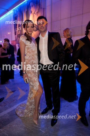 Iryna Osypenko Nemec, manekenka; Matjaž Nemec, kabinet predsednika Republike SlovenijeViktorji 2012, rdeča preproga in druženje pred dvorano