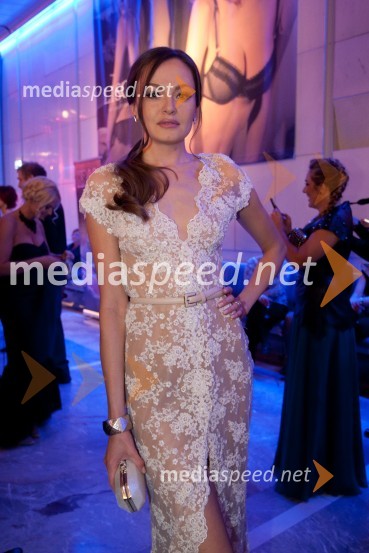 Iryna Osypenko Nemec, manekenkaViktorji 2012, rdeča preproga in druženje pred dvorano