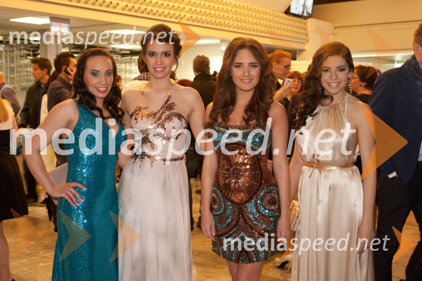 Sabina Gosenca, voditeljica; Nataša Gavranič; Jasmina Muhić; Špela JerebViktorji 2012, rdeča preproga in druženje pred dvorano