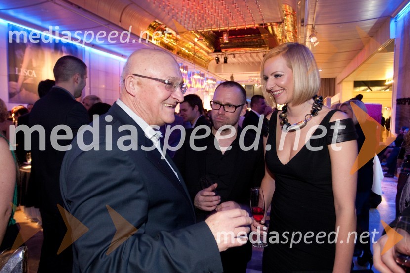 Vasilij Vasko Polič, nekdanji vrhovni sodnik; Anja Križnik Tomažin, voditejlicaViktorji 2012, rdeča preproga in druženje pred dvorano