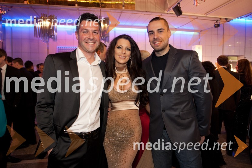 Matjaž Nemec, kabinet predsednika Slovenije; Iris Mulej, miss Slovenije 2006; Črt Slavec, fotografViktorji 2012, rdeča preproga in druženje pred dvorano