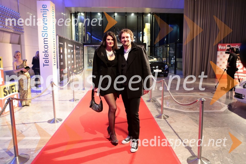 Viktorji 2012, rdeča preproga in druženje pred dvorano