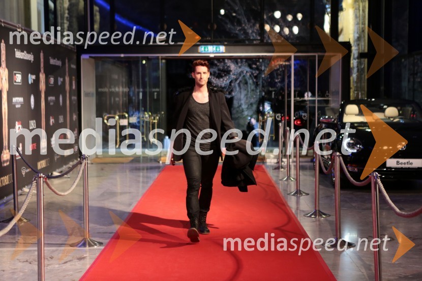 Viktorji 2012, rdeča preproga in druženje pred dvorano