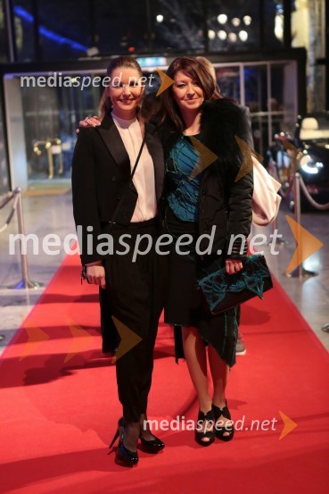 Bernarda Žarn, voditeljica; ...Viktorji 2012, rdeča preproga in druženje pred dvorano