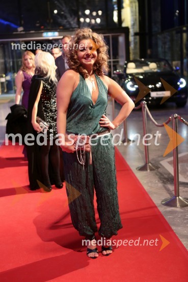 Neisha, glasbenicaViktorji 2012, rdeča preproga in druženje pred dvorano