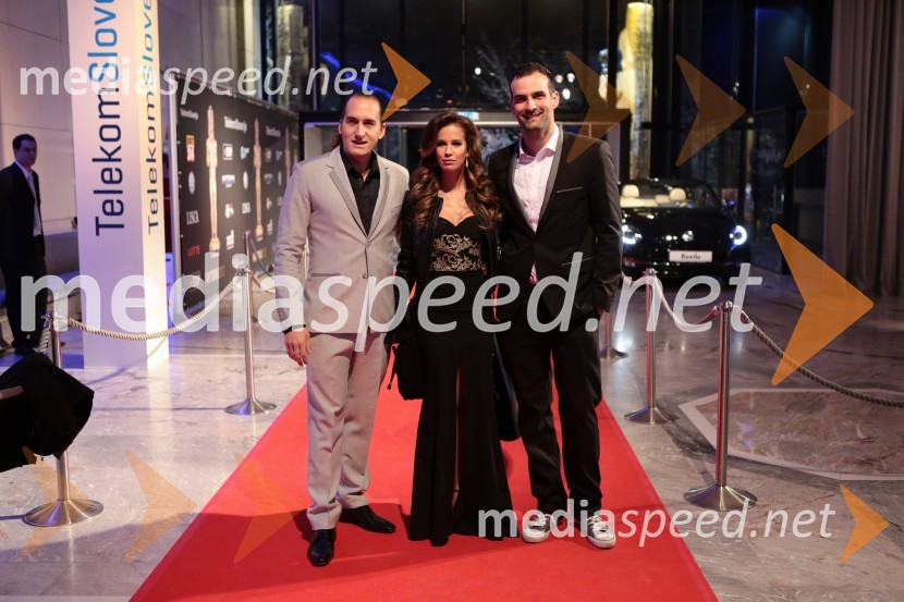 Vid Valič, voditelj; ...; ...Viktorji 2012, rdeča preproga in druženje pred dvorano