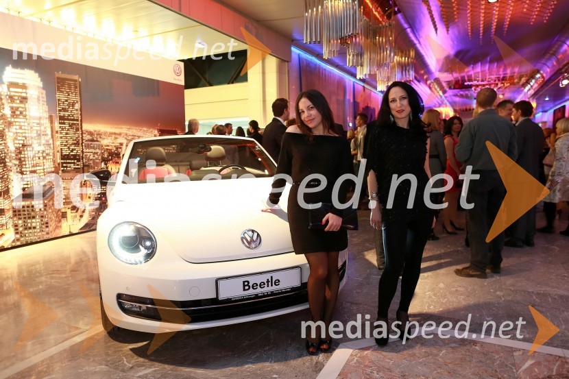 Nuša Božiček; Petra Korošec, marketing Volkswagen, Porsche SlovenijaViktorji 2012, zabava po podelitvi
