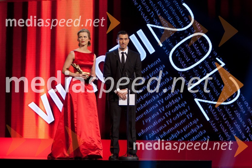 Živa Rogelj, voditeljica; Marko Potrč, voditeljViktorji 2012, podelitev nagrad