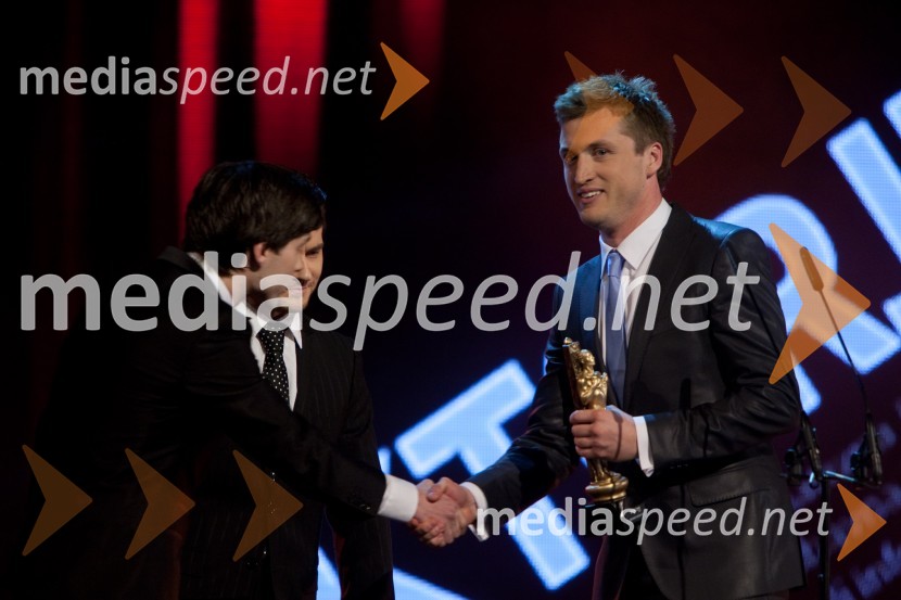 Jure Godler, igralec; Denis Avdič, moderatorViktorji 2012, podelitev nagrad
