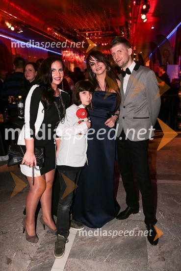 ...; Oriana Girotto, voditeljica; sin Aleks; Tomaž Mihelič Marlenna, novinarViktorji 2012, zabava po podelitvi