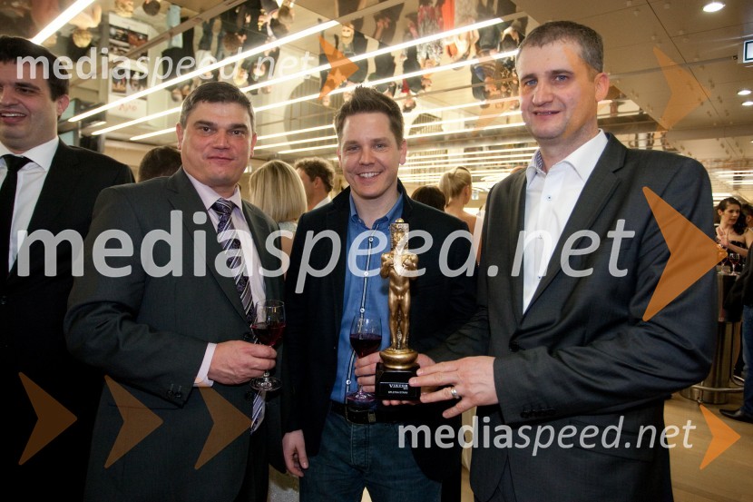 Bine Lebeničnik; Jaka Lopatič; Franci ValjavecViktorji 2012, rdeča preproga in druženje pred dvorano