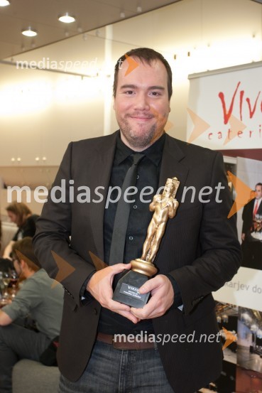 Rok PredinViktorji 2012, rdeča preproga in druženje pred dvorano