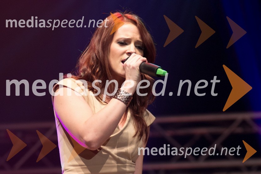 Nina Pušlar, pevkaDobrodelni koncert »Za prvi korak«