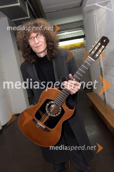 Adi Smolar, glasbenikDobrodelni koncert »Za prvi korak«