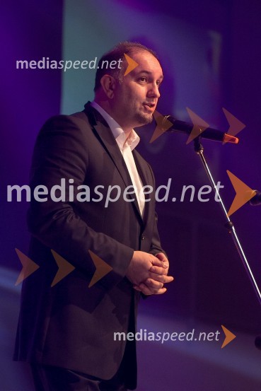 Marjan Škalič, predsednik društva »Namesto pike vejica«Dobrodelni koncert »Za prvi korak«