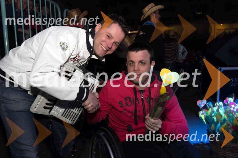 Matjaž Končan, skupina Čuki; ...Dobrodelni koncert »Za prvi korak«