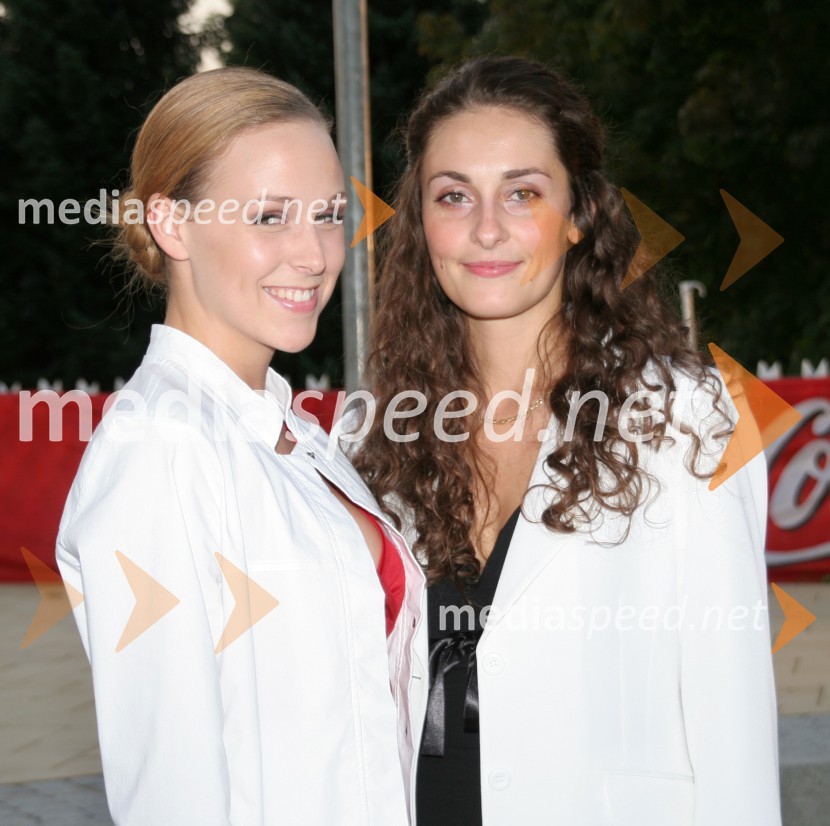 Polona Baš (Miss Universe 2003) in Svetlana Bozovič (druga spremljevalka Miss Universe 2003)Polfinalni izbor za Miss Slovenije 2005