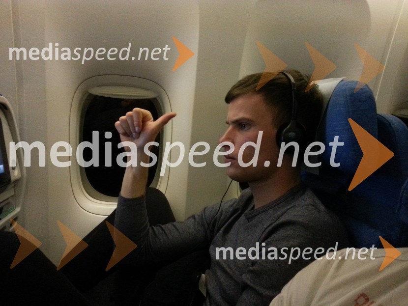 Matej Žagar, speedwayist Utrinki iz potovanja Mateja Žagarja in ostalih voznikov SGP serije na uvodno dirko v Novo Zelandijo