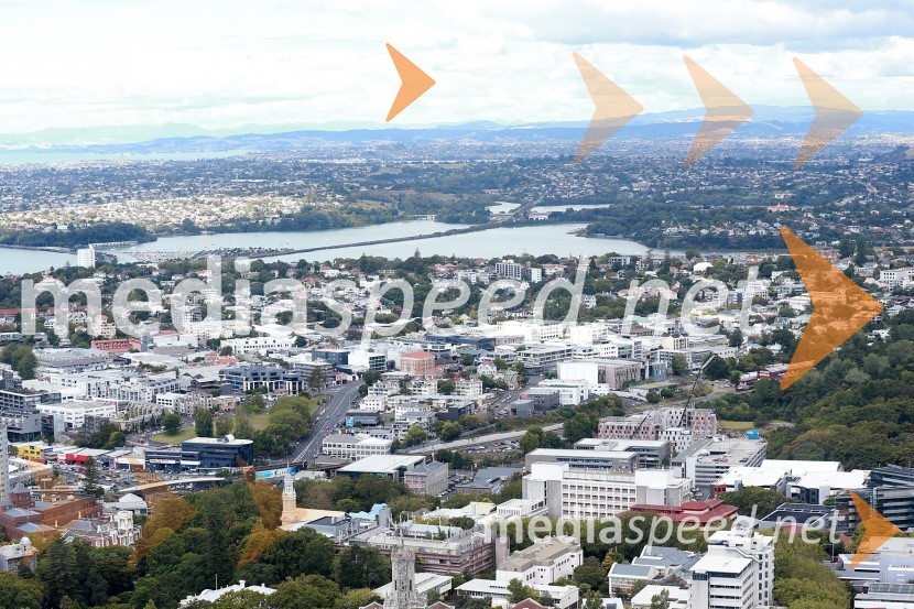 Skyfall, Žagar, Holder, Lindgren in Woffinden skočili iz 192 metrskega stolpa Skytowerja